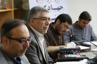 نشست رئیس جهاد دانشگاهی با دانشجویان فنی دانشگاه تهران
