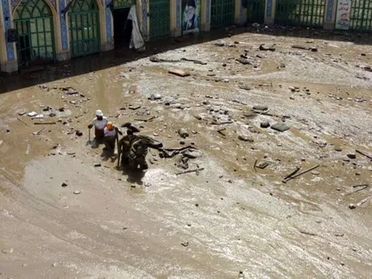 سیل، مهمان ناخوانده تابستانی استان&zwnj;های کشور / اظهارات عجیب استاندار کرمان در خصوص آبگیری سد صفارود