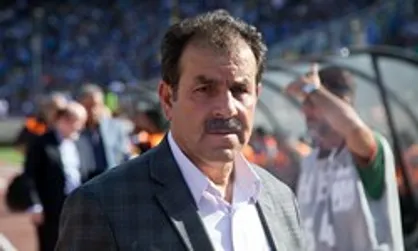 داور دیدار نفت آبادان و پرسپولیس یک پنالتی به سود سرخپوشان اعلام نکرد