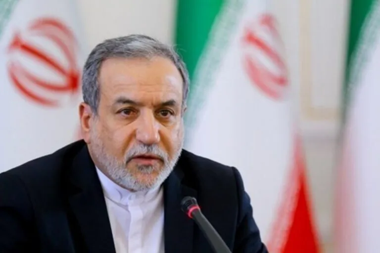پیام تبریک عراقچی برای قهرمانی تیم ملی والیبال ایران در بازی‌های آسیایی ناگویا