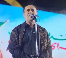 حاجی بابایی:قدرت موشکی ما ریشه در حضور مردم دارد/ یک سر سوزن در برابر آمریکای جنایتکار کوتاه نمی‌آییم+فیلم