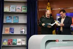سردار علی محمد نائینی رئیس مرکز اسناد و تحقیقات دفاع مقدس و سردار حسین سلامی جانشین فرماندهی کل سپاه پاسداران