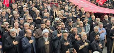 ارادت رشتوندان به سیدالشهدا(ع)/اجتماع عاشورائیان رشت در میدان شهدای ذهاب+فیلم