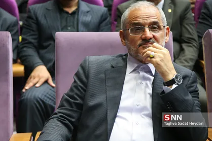 حاجی میرزائی: متون دینی دانش&zwnj;آموزان اقلیت&zwnj;های مذهبی به&zwnj;روز می&zwnj;شود