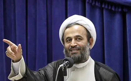 به جای مباحث کلامی، از فواید طبیعی دین بگویید