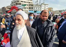 حجت‌الاسلام ناطق نوری در جمع راهپیمایان ۲۲ بهمن حضور یافت