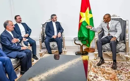 سفر باقری به بورکینافاسو / تأکید نخست وزیر بورکینافاسو بر توسعه روابط با ایران