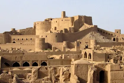 کلاه فرنگی &laquo;ارگ بم&raquo; مرمت می&zwnj;شود