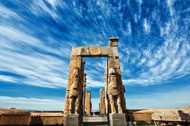 استانداری فارس: هیچ طرح ابلاغ‌شده‌ای برای تغییر حریم تخت‌جمشید وجود ندارد