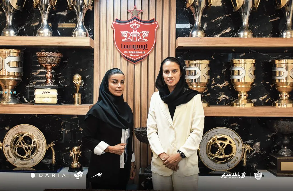 نیلوفر اردلان سرمربی تیم فوتبال بانوان پرسپولیس شد