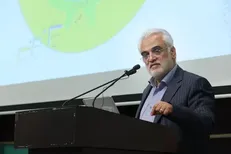 حرکت دانشگاه آزاد در مسیر حل مسائل صنعت و اشتغال همزمان دانشجویان