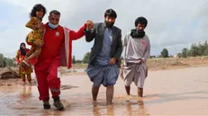 اعزام ۵۴ تیم امدادی به مناطق متأثر از سیل/ امدادرسانی به بیش از ۵۰۰ نفر