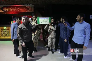 وداع با پیکر شهید مدافع حرم علیرضا اکبری