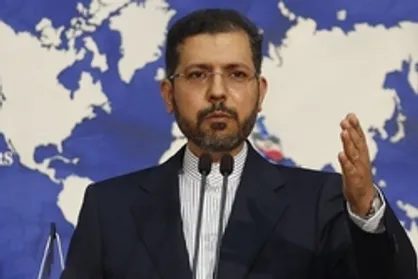 خطیب&zwnj;زاده: آمریکا دلار را به یک سلاح تبدیل کرده است