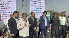 حضور سیب‌زمینی‌کاران معترض در استانداری گلستان/ نرخ سبب زمینی به ۸ هزار تومان کاهش یافت