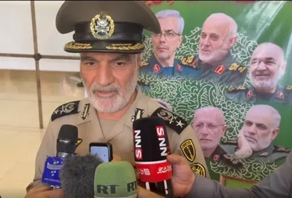 معاون ارتش: پاسخ کوبنده به هر تجاوزی خواهیم داد/ جمهوری اسلامی ایران به مراتب از گذشته قدرتمندتر و مجهزتر است + فیلم