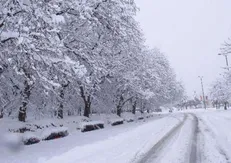 جاده‌های ۶ استان کشور برفی است