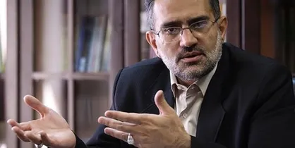 برخی عناصر فتنه هنوز مسئولیت دارند/ ماجرای پایین کشیدن تابلوی ۹دی
