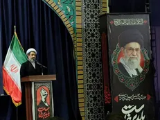 وحدت حول محور ولایت مهم‌ترین عامل عبور از توطئه‌های دشمنان است