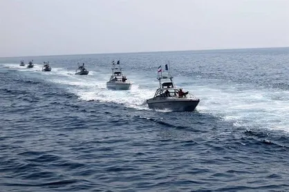 مانور &laquo;قایق&zwnj;های تندرو&raquo; سپاه در اقیانوس هند / نفوذ ترکیه در منطقه جنوب غرب آسیا گسترش می&zwnj;یابد