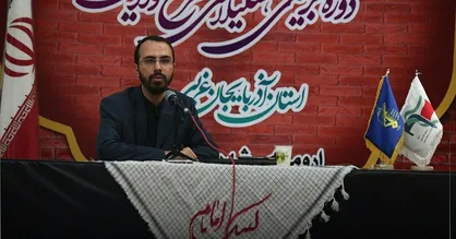 بسیج دانشجویی باید عقبه علمی خود را بکار گیرد/ تصمیم&zwnj;سازان جامعه از نهاد علم بر می&zwnj;خیزند
