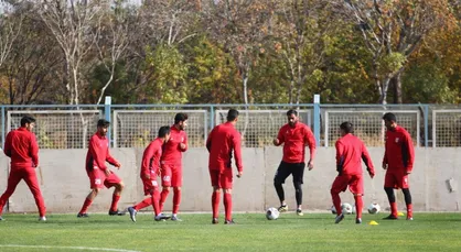 تمرین سبک شاگردان تقوی قبل از بازی تدارکاتی