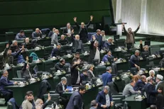 تصویب افزایش ۱۰۰ هزار میلیارد تومانی اعتبار تسهیلات ازدواج و فرزندآوری برای سال ۱۴۰۵ / زوجین در سال آینده چقدر وام می گیرند؟