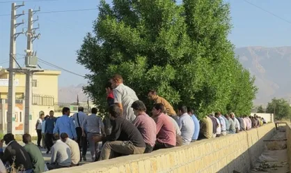مطالبات کارگران سد چم&zwnj;شیر پرداخت نشود مقابل استانداری تجمع&zwnj; می&zwnj;کنیم/ مهلت ۲۴ ساعته بسیج دانشجویی به استاندار