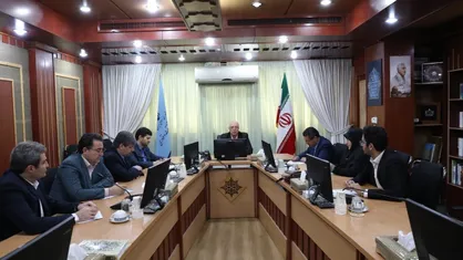 مشاوران وزیر نقش نظارتی فعال داشته باشند