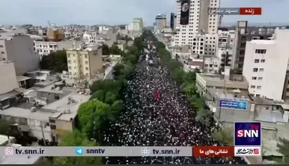 &laquo;سیدالشهدای خدمت جمهوری اسلامی و رجایی دوم، بهشتی دوم و حاج قاسم دوم ملت ایران&raquo; در آغوش مردم
