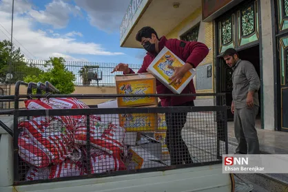 نخستین مرحله &laquo;رزمایش همدلی&raquo; با توزیع ۱۰۰ بسته مواد غذایی در بجنورد به پایان رسید