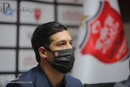 مدیر سرخ&zwnj;ها خبر جنجالی را تایید کرد/ جدایی بازیکن پرسپولیس با پیشنهاد ۱۵ میلیاردی
