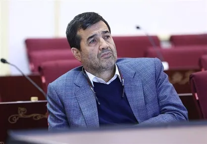 هشدار وزیر ورزش به باشگاه&zwnj;ها؛ قطع بازی و شکست ۳بر ۰ در انتظار تخلفات اخلاقی