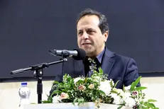 واحدهای تولیدی و کشاورزی باید از ظرفیت انرژی خورشیدی بهره مند شوند