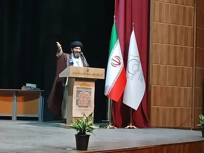امام جمعه زنجان: وحدت رمز حل مشکلات کشور است