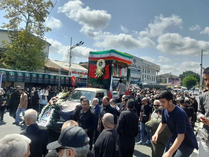 تشییع باشکوه سردار شهید حسین حکیمی بر دوش مردم داراب