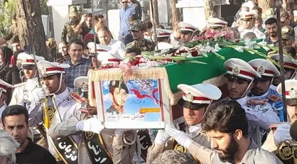 پیکر شهید وطن &laquo;جانی بت اوشانا&raquo; در اسلامشهر تشییع و تدفین شد
