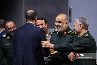 مراسم رونمایی از آثار اسنادی و پژوهشی دفاع مقدس
