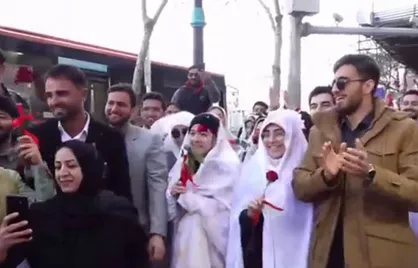 عروس و داماد&zwnj;های دانشجو در خیابان&zwnj;های مشهد جشن به&zwnj;پا کردند