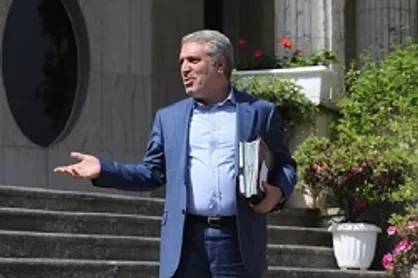 بررسی ۲۰ وعده مونسان در آستانه گرفتن رای اعتماد مجلسی&zwnj;ها