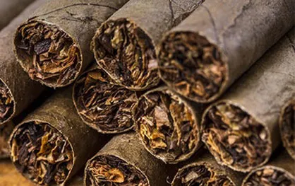کشف ۹۵۰۰ کارتن تنباکوی تاریخ مصرف گذشته در جنوب تهران