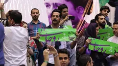 حمایت سلبریتی‌ها از دولت بیشتر از ۶ماه دوام نیاورد/ مقایسه سلبریتیزم ایرانی و آمریکایی