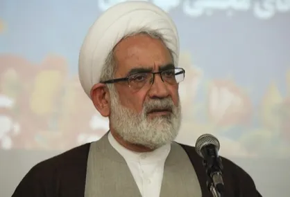آیا ساخت یک ساختمان ۲۰ طبقه در خیابان هشت متری کار کارشناسی شده&zwnj;ای می&zwnj;باشد؟ چرا شهرداری&zwnj;ها باید چنین مجوز&zwnj;هایی صادر کنند؟