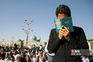 مراسم معنوی دعای عرفه در حرم مطهر رضوی