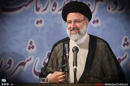نحوه مواجه ترامپ با فراگیری کرونا بی&zwnj;سابقه&zwnj;ترین دوقطبی را در آمریکا ایجاد نمود / ژست انسان&zwnj;دوستانه ترامپ نشان دهنده نیت پلید ایشان است