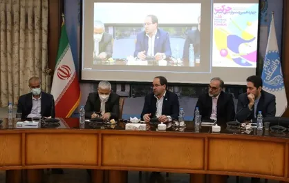 همراه شدن دانشجو با پژوهش، نوعی سرمایه&zwnj;گذاری برای آینده کشور است
