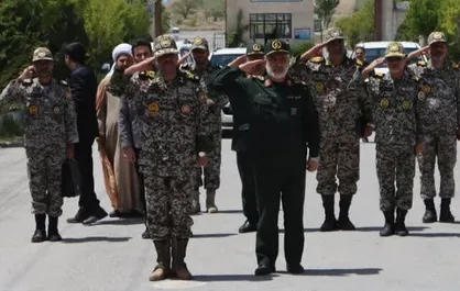 بازدید امیر صباحی&zwnj;فرد و سردار حاجی&zwnj;زاده از گروه پدافند هوایی خنداب