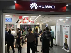 آمریکا هوآوی را به اتهام  ارتباط با ایران نقره داغ کرد