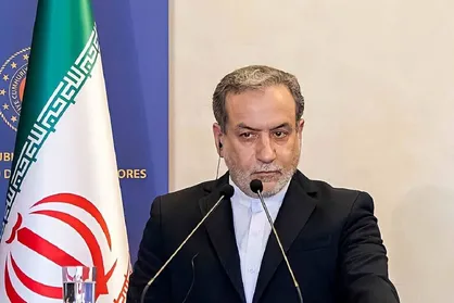 عراقچی: مسیر را برای کسانی که می&zwnj;خواهند کالا بفروشند باز می&zwnj;کنیم + فیلم