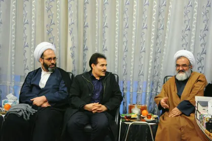 چهره&zwnj;های دانشگاهی و حوزوی در وحدت و انسجام جامعه نقش اساسی دارند